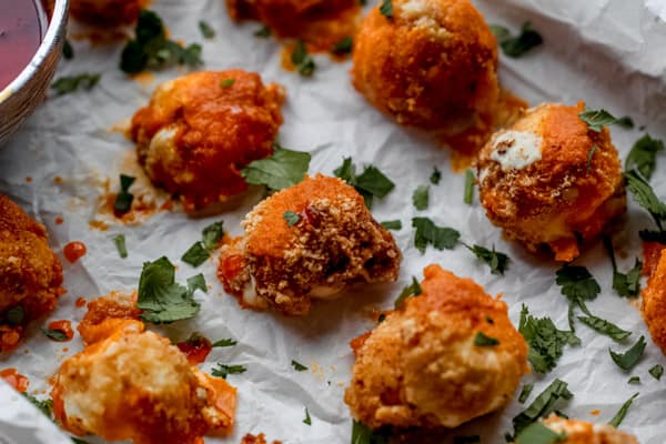 Low-carb Cheese Balls