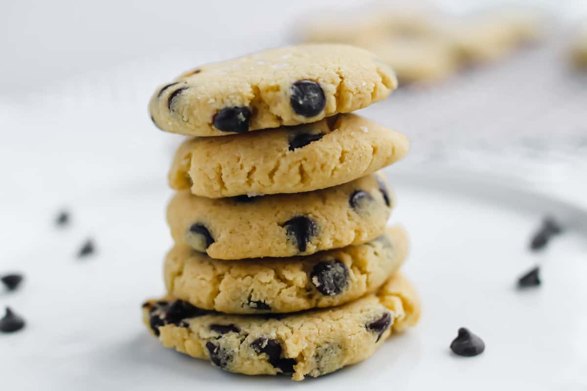 Keto Brown Butter Chocolate Chip Cookies