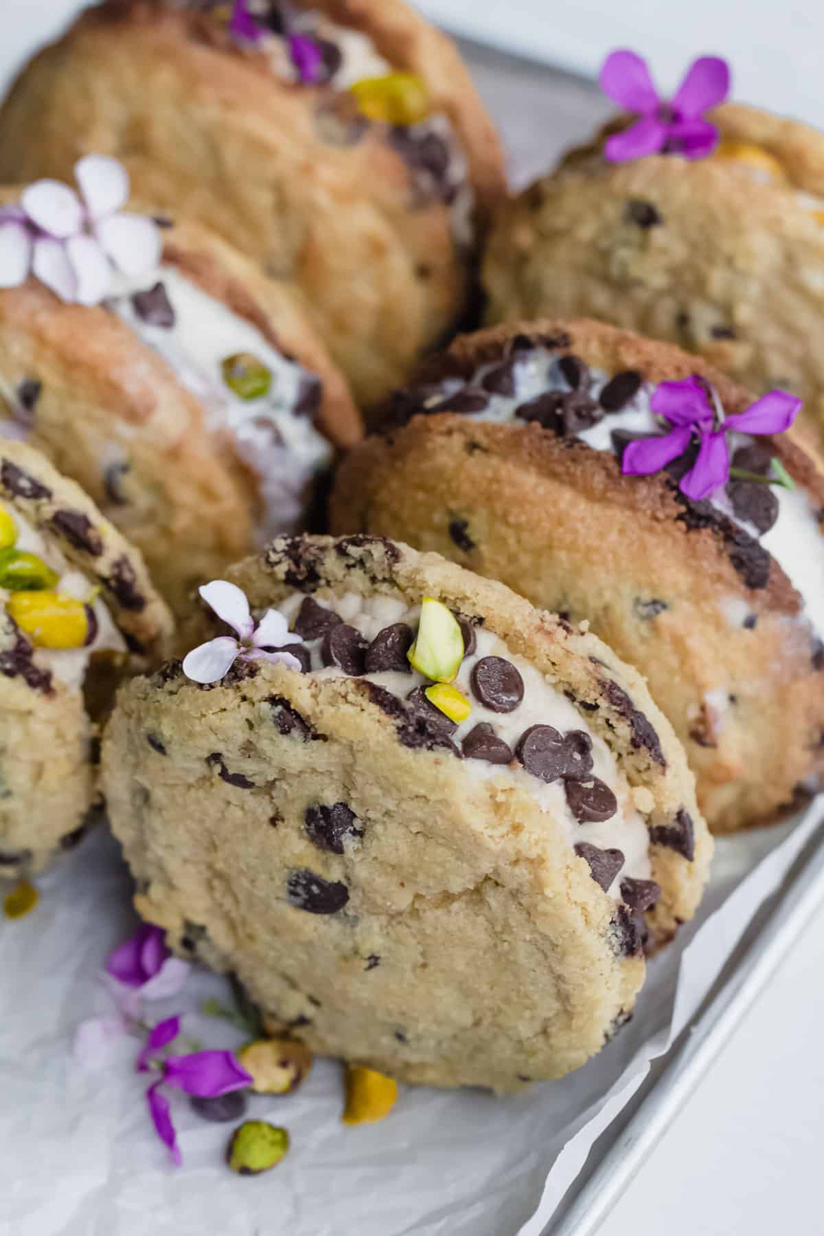 Chocolate chip ice cream cookies 