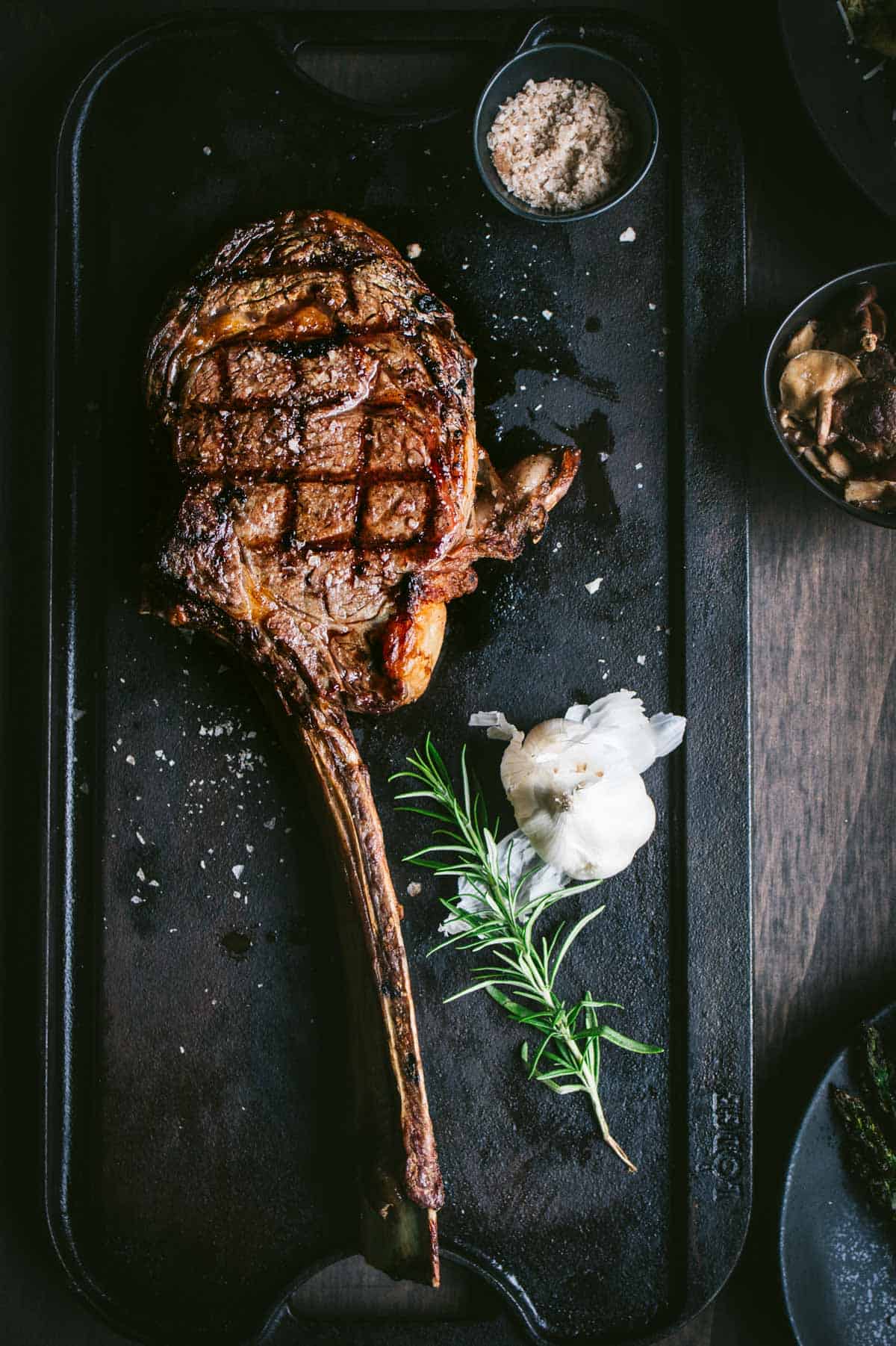 Tomahawk Steak on cast iron gridle 