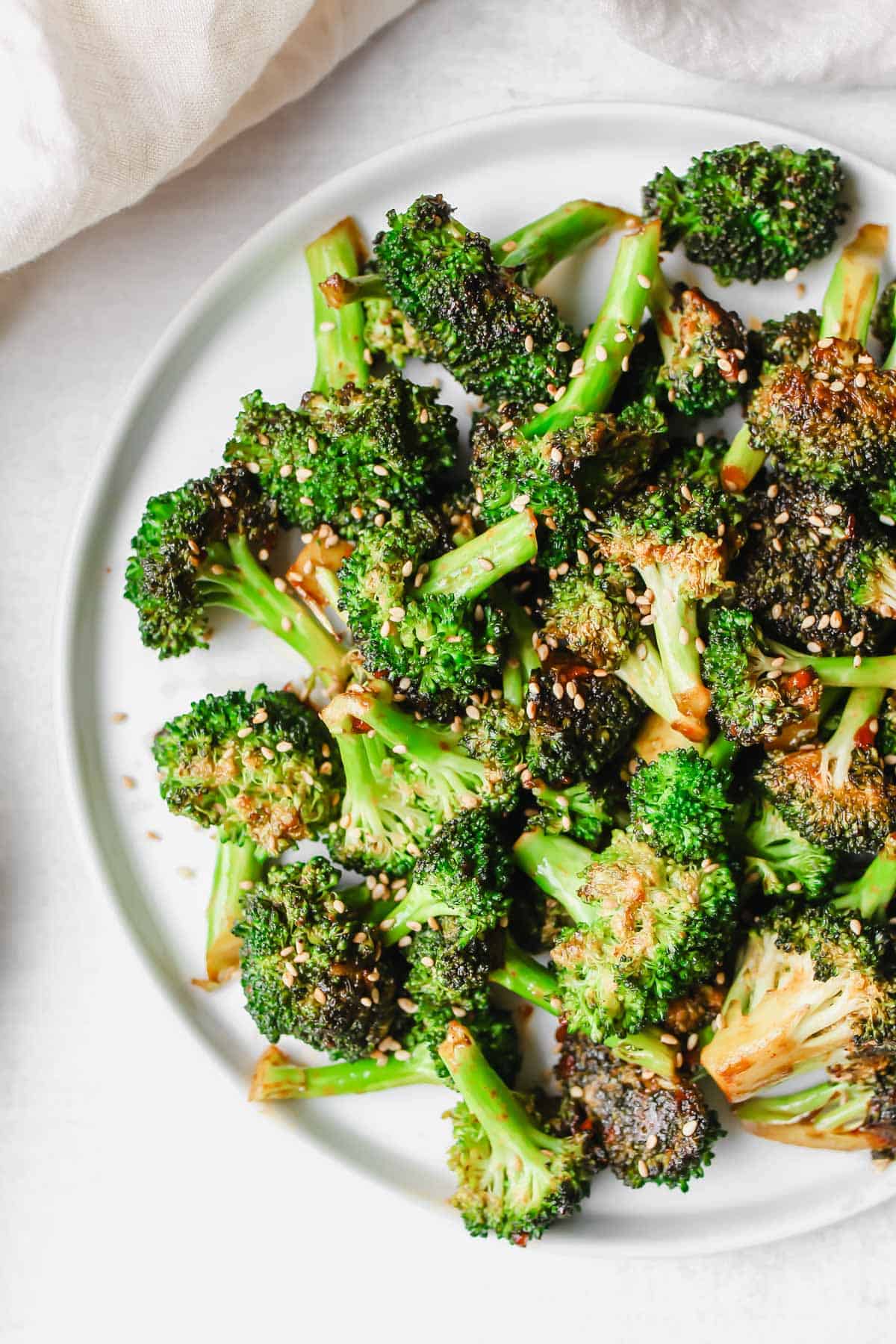 clean keto Gochujang sesame Broccoli 