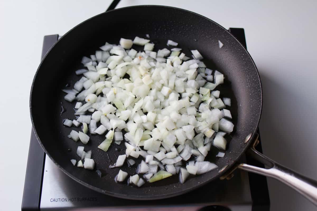 Onions in a skillet 