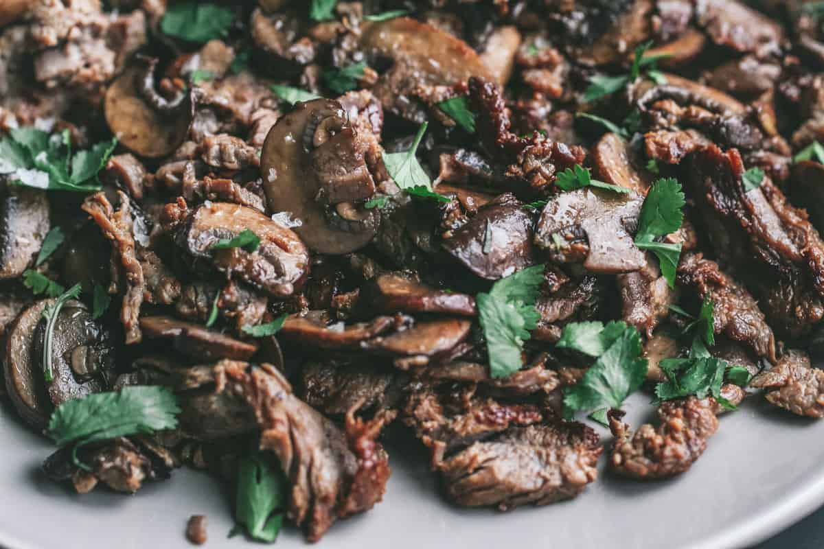 steak with balsamic mushrooms 