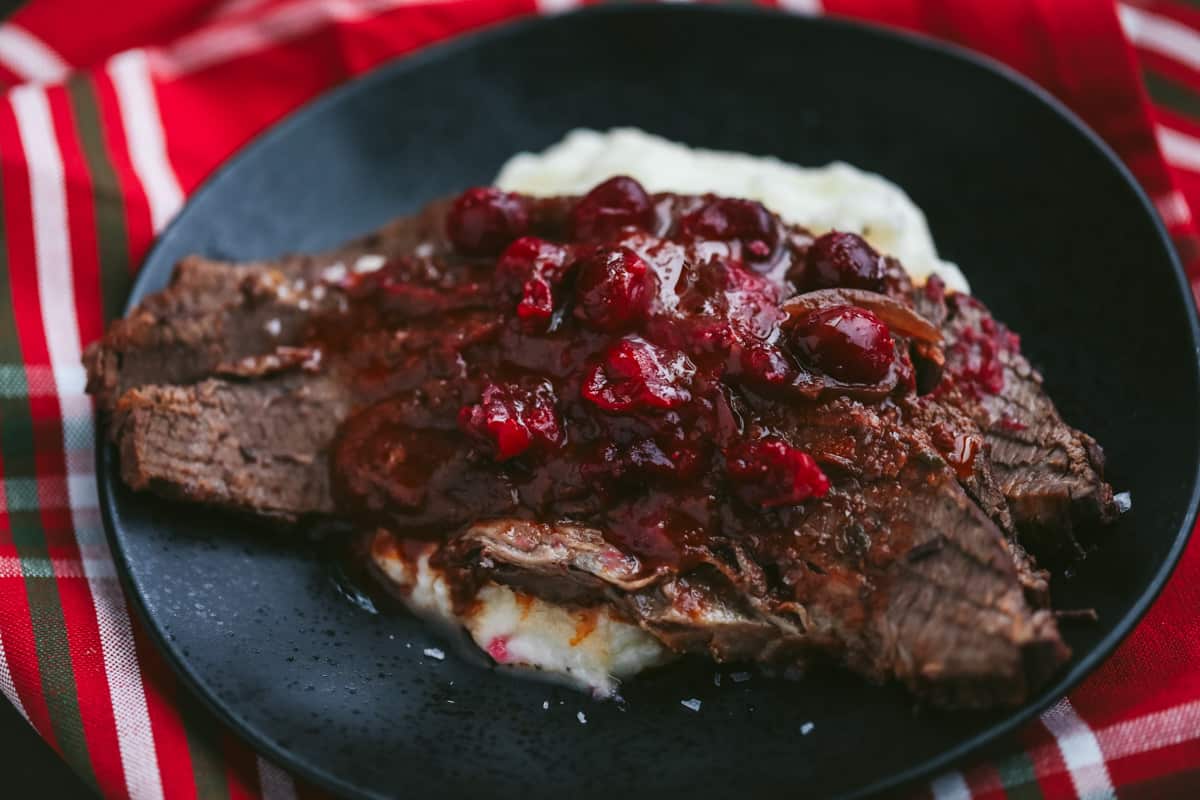 brisket with cauliflower mash