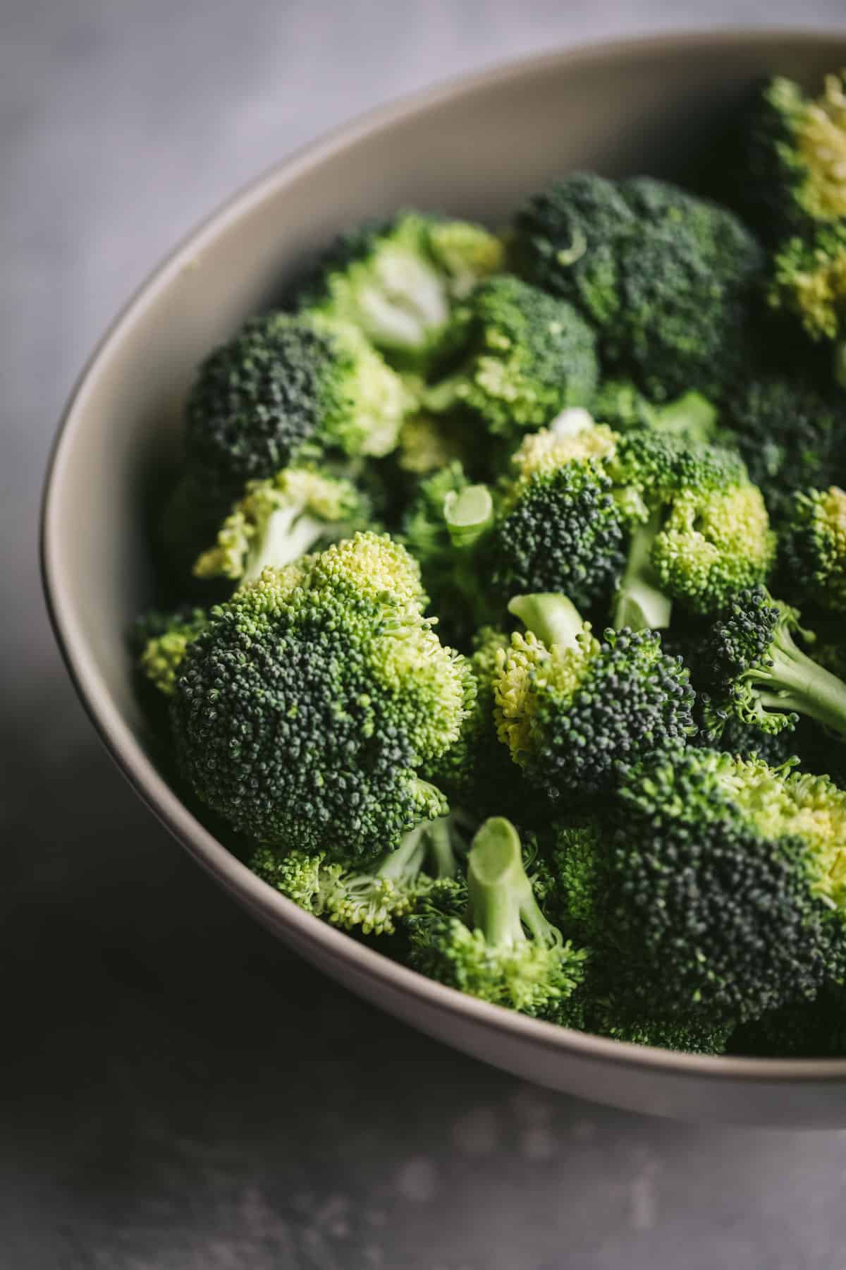 raw broccoli 