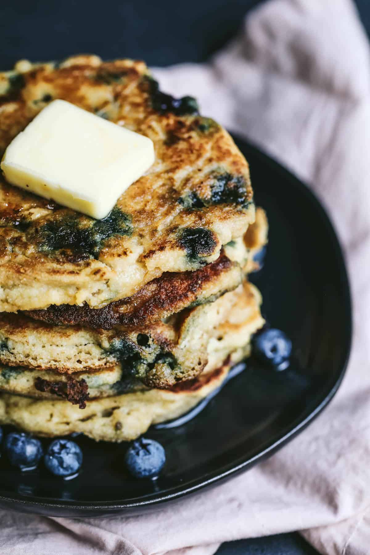 clean keto blueberry pancakes